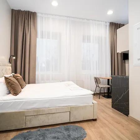 Airport-bus - 13 North - Comfort 7 * 탈린